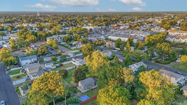 45 Jervis Avenue, Copiague, NY 11726