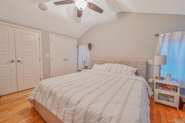 45 Jervis Avenue, Copiague, NY 11726