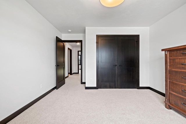 2212 GOBLET LANE, De Pere, WI 54115
