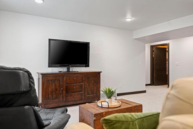2212 GOBLET LANE, De Pere, WI 54115