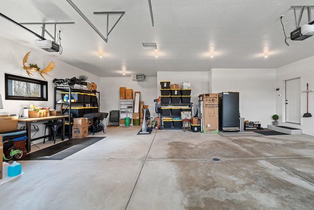 2212 GOBLET LANE, De Pere, WI 54115