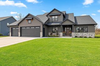 2212 GOBLET LANE, De Pere, WI 54115