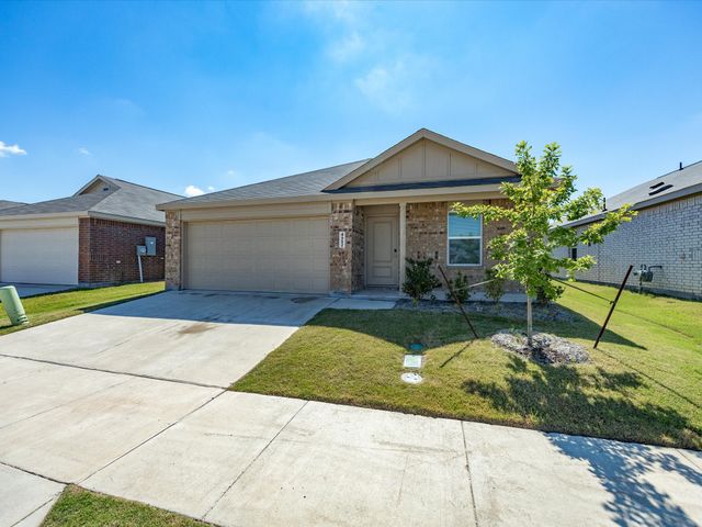 4952 Stonebridge Drive, Ennis, TX 75119