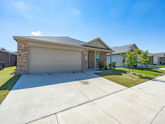 4952 Stonebridge Drive, Ennis, TX 75119
