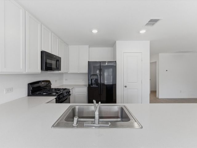 4952 Stonebridge Drive, Ennis, TX 75119