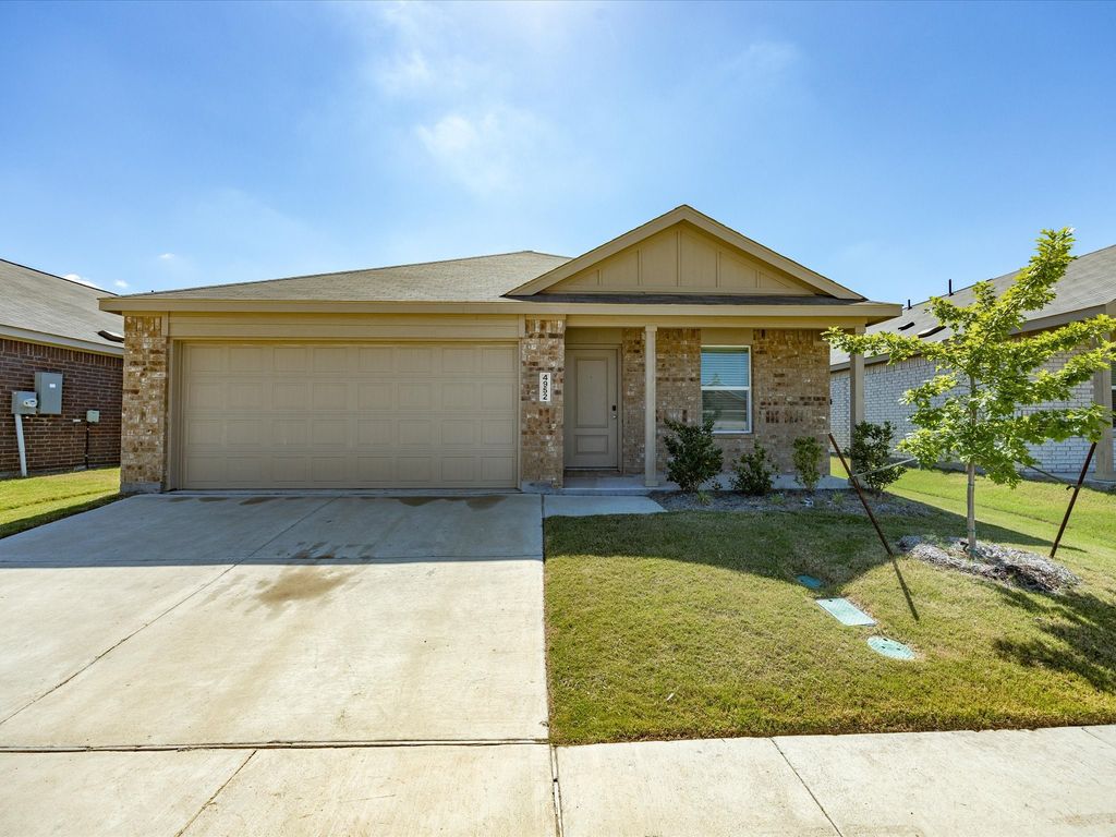 4952 Stonebridge Drive, Ennis, TX 75119