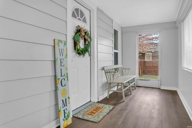 926 18th Street, Bedford, IN 47421