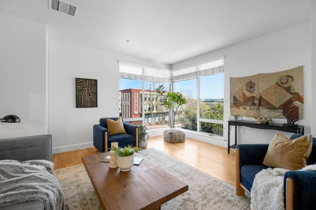 555 Ygnacio Valley Road 218, Walnut Creek, CA 94596