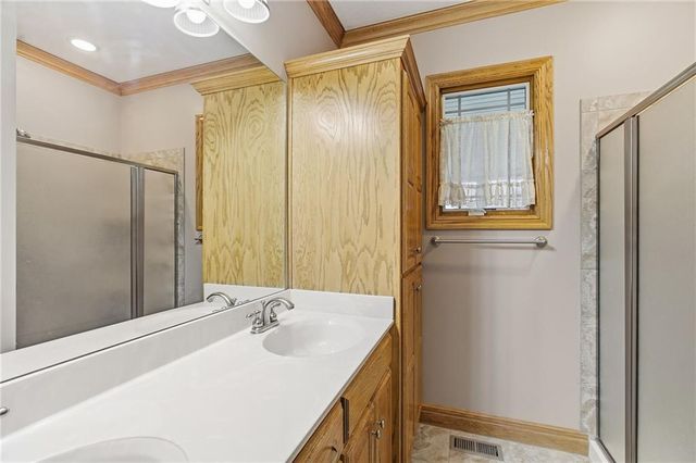 201 S Wilson Street, Archie, MO 64725