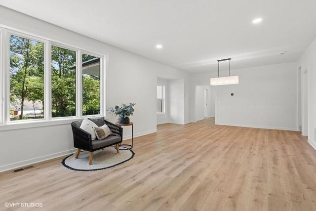 503 NW 15th Street, Blue Springs, MO 64015