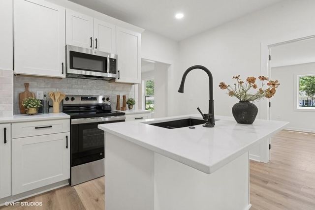 503 NW 15th Street, Blue Springs, MO 64015