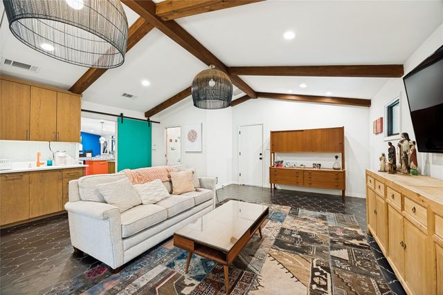 7540 Mason Dells Drive, Dallas, TX 75230