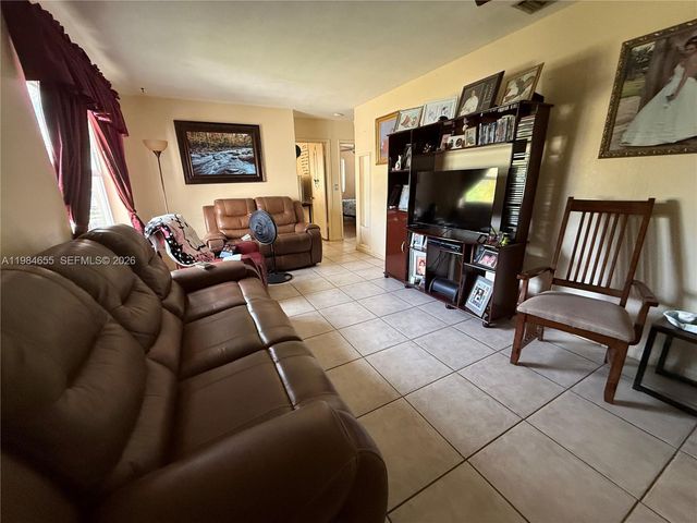 1550 NE 9th Ct, Homestead, FL 33033