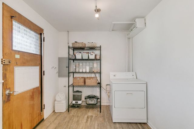 9512 Jefferson Avenue, Brookfield, IL 60513