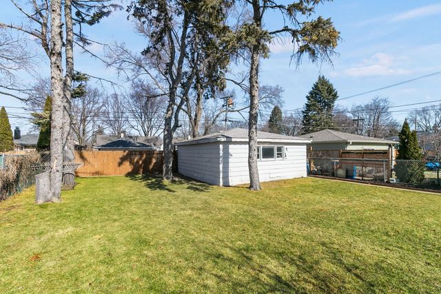 9512 Jefferson Avenue, Brookfield, IL 60513