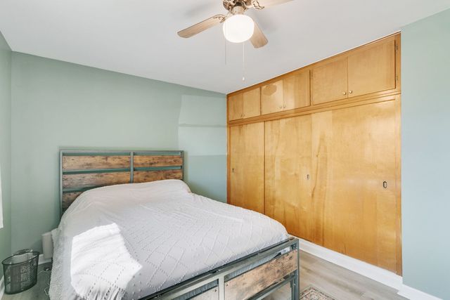 9512 Jefferson Avenue, Brookfield, IL 60513