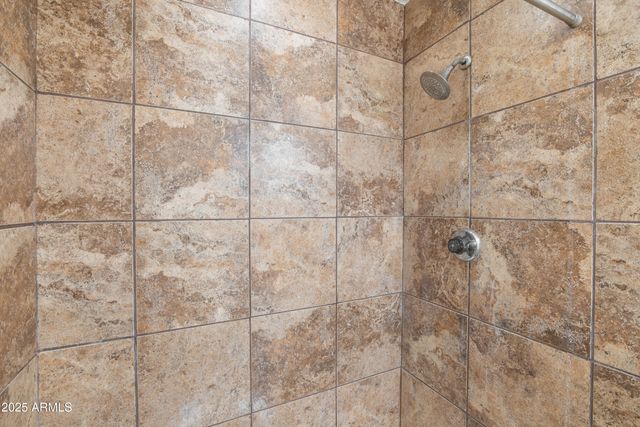 4864 W ROSE Lane, Glendale, AZ 85301