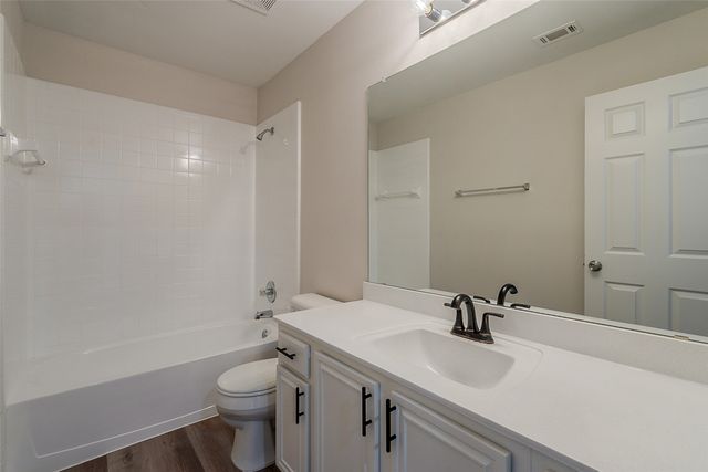 1524 Brewster Drive, Carrollton, TX 75010