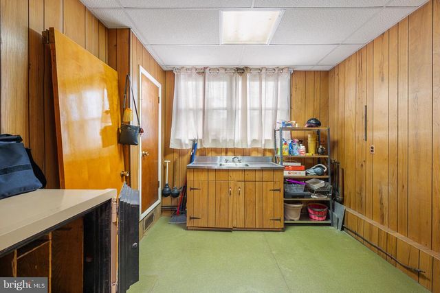 1189 S WEST AVE, Vineland, NJ 08360