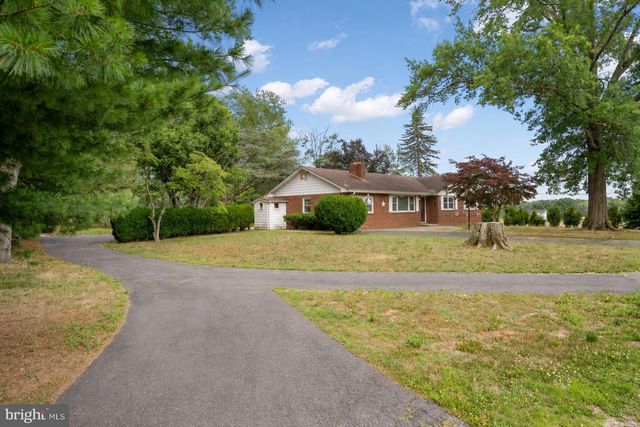 1189 S WEST AVE, Vineland, NJ 08360