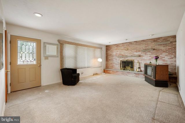 1189 S WEST AVE, Vineland, NJ 08360