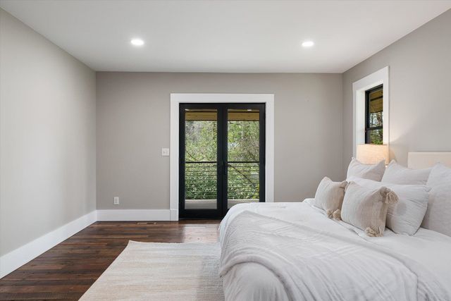 3327 S Tekoa St, Spokane, WA 99203