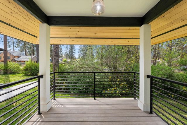 3327 S Tekoa St, Spokane, WA 99203