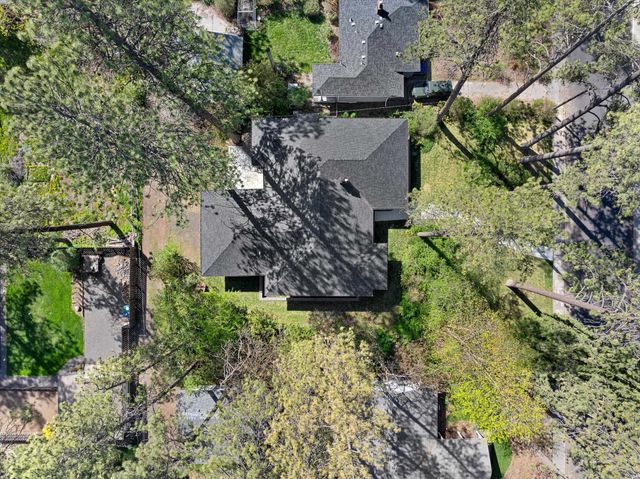 3327 S Tekoa St, Spokane, WA 99203