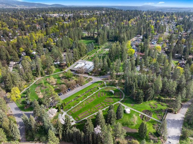 3327 S Tekoa St, Spokane, WA 99203