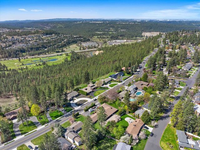 3327 S Tekoa St, Spokane, WA 99203