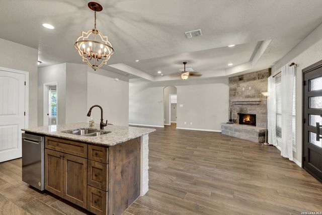 570 FOREST CRST, Canyon Lake, TX 78133