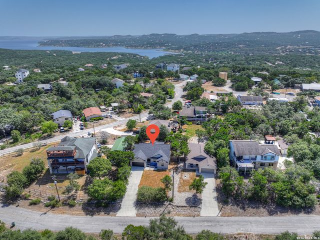 570 FOREST CRST, Canyon Lake, TX 78133