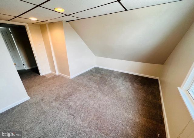 1007 GREEN LN, Levittown, PA 19057