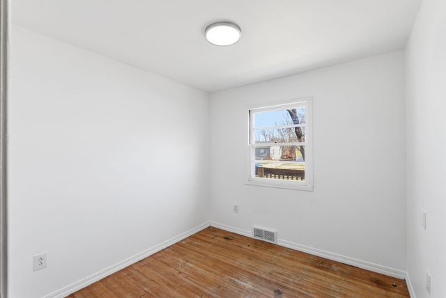 2121 S Vine St, Wichita, KS 67213