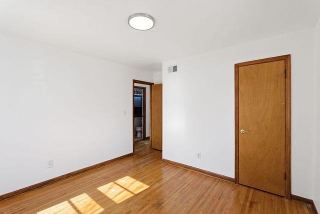 2121 S Vine St, Wichita, KS 67213