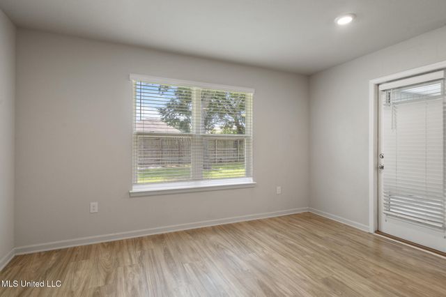 211 Hawthorne Drive, Long Beach, MS 39560