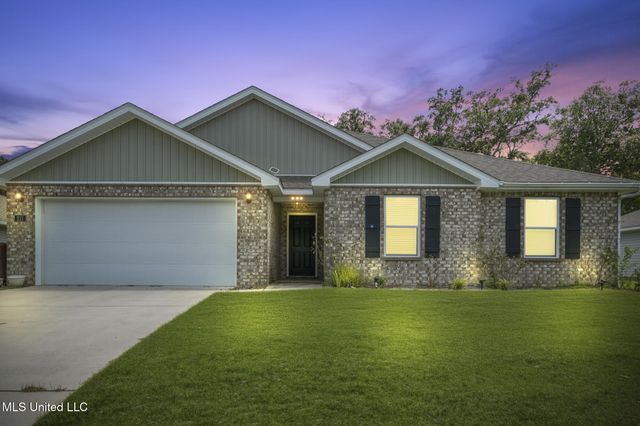 211 Hawthorne Drive, Long Beach, MS 39560