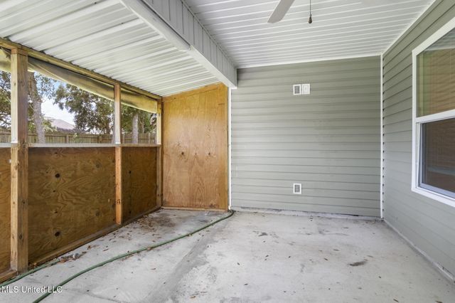 211 Hawthorne Drive, Long Beach, MS 39560