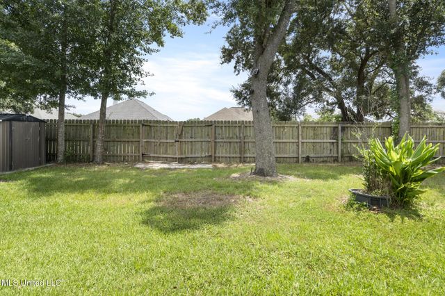 211 Hawthorne Drive, Long Beach, MS 39560