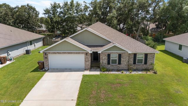 211 Hawthorne Drive, Long Beach, MS 39560