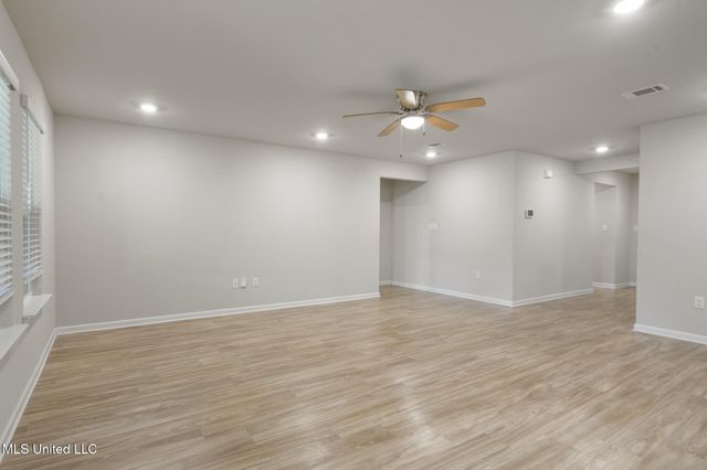 211 Hawthorne Drive, Long Beach, MS 39560