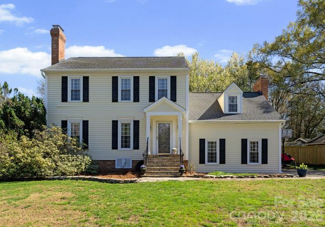 5221 Summer Gate Drive, Charlotte, NC 28226