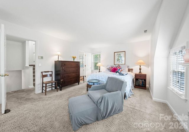 5221 Summer Gate Drive, Charlotte, NC 28226