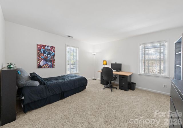 5221 Summer Gate Drive, Charlotte, NC 28226