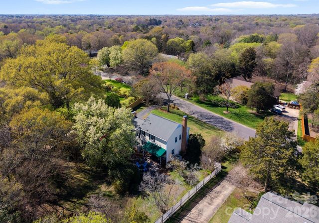 5221 Summer Gate Drive, Charlotte, NC 28226