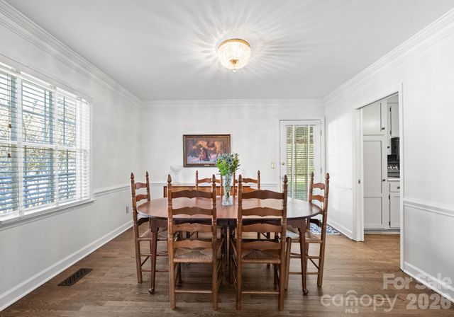 5221 Summer Gate Drive, Charlotte, NC 28226