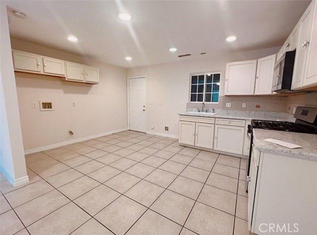 4196 N 3rd Avenue, San Bernardino, CA 92407