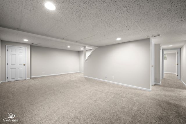 4811 Bordeaux Drive, Lake In The Hills, IL 60156