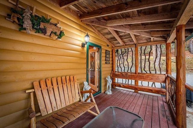 120 N Riverview Lane, Ellijay, GA 30536