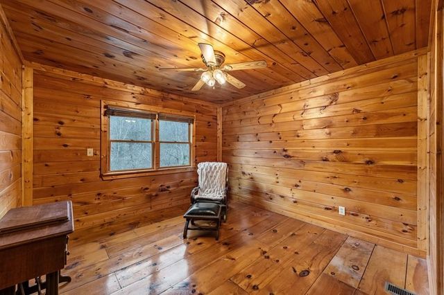 120 N Riverview Lane, Ellijay, GA 30536